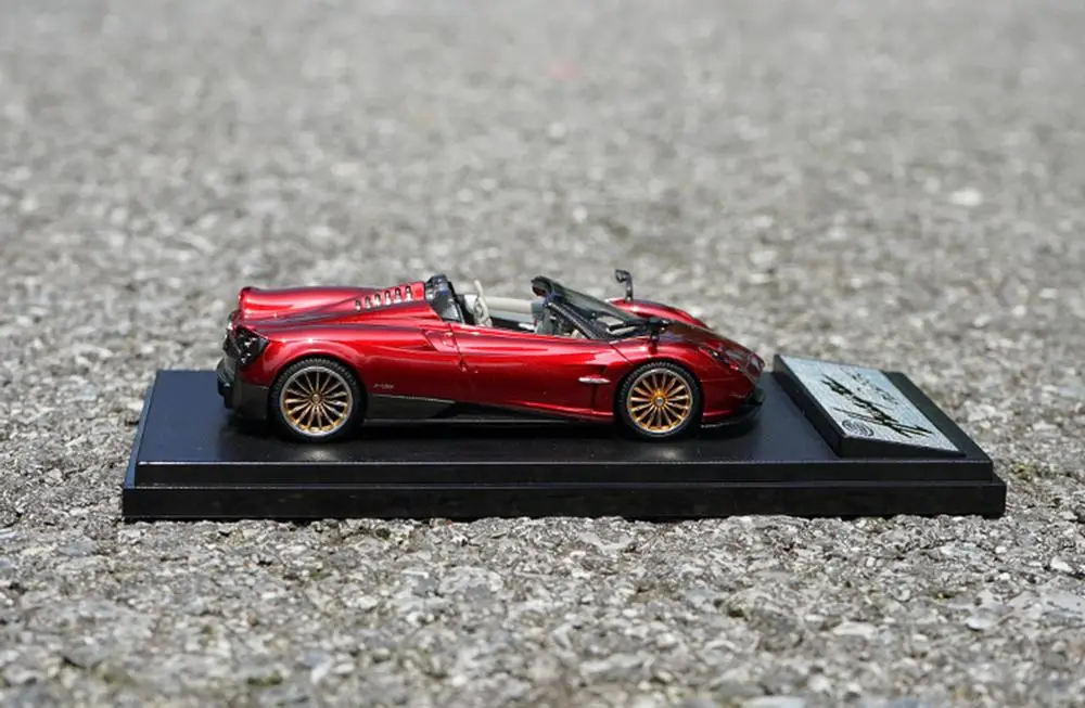 ЖК-дисплей масштаб 1/43 Pa_ga_ni Huayra Roadster коллекционная красная модель автомобиля под