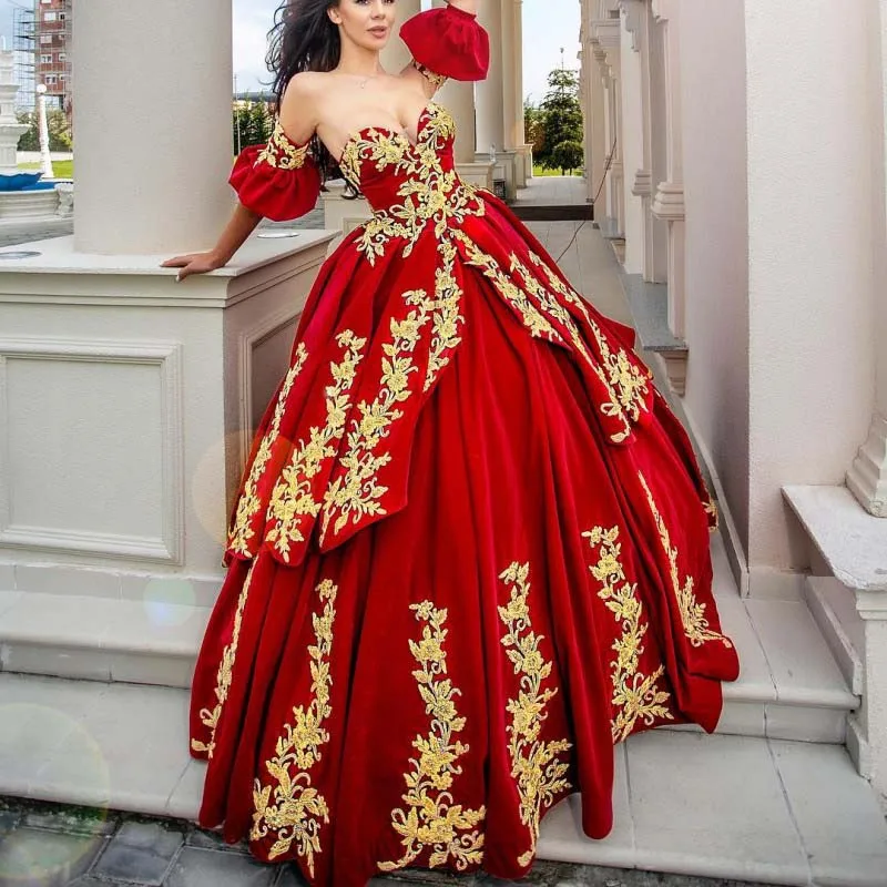 

Red Sweetheart Evening Dresses Long Applique Quinceanera Dress with Removeable Sleeves Robe de Soirée de Mariage