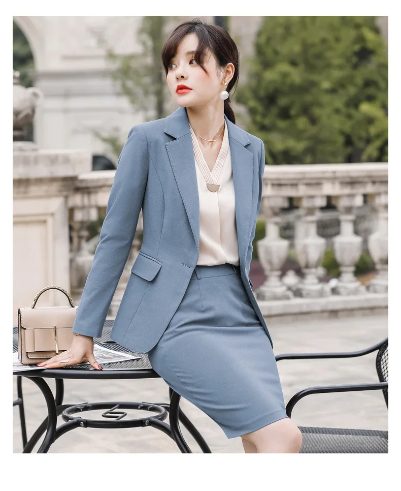 Женский костюм с юбкой небесно-голубого и розового цвета элегантный деловой для