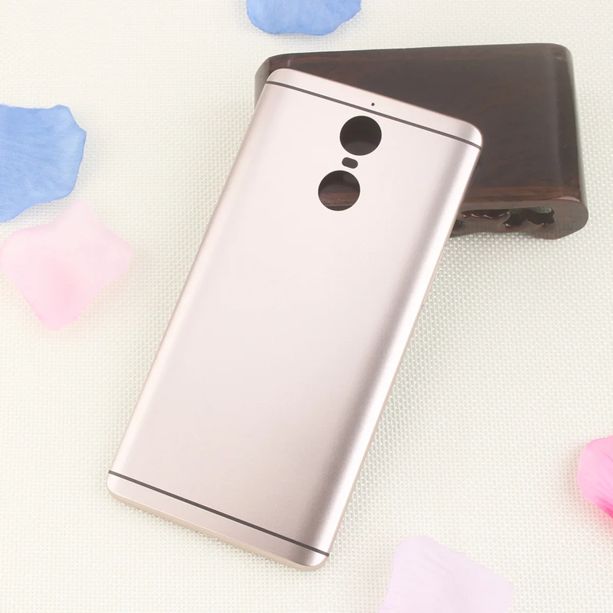 

Two colours Original Housing For DOOGEE Shoot 1 shoot1 Special Edition PC Battery BackCover Mobile Phone ReplacementParts Case