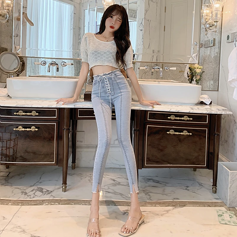 Рисунок 3 - Джинсы женские летние