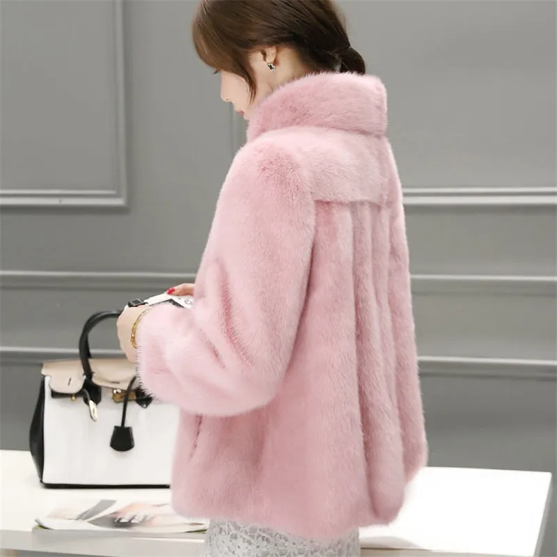 

2020 Autumn Winter New Faux Fur Coat Short Fashion Imitation Fox Fur Mink Coat Korean Loose long-sleeved Jacket Plus Size Y645