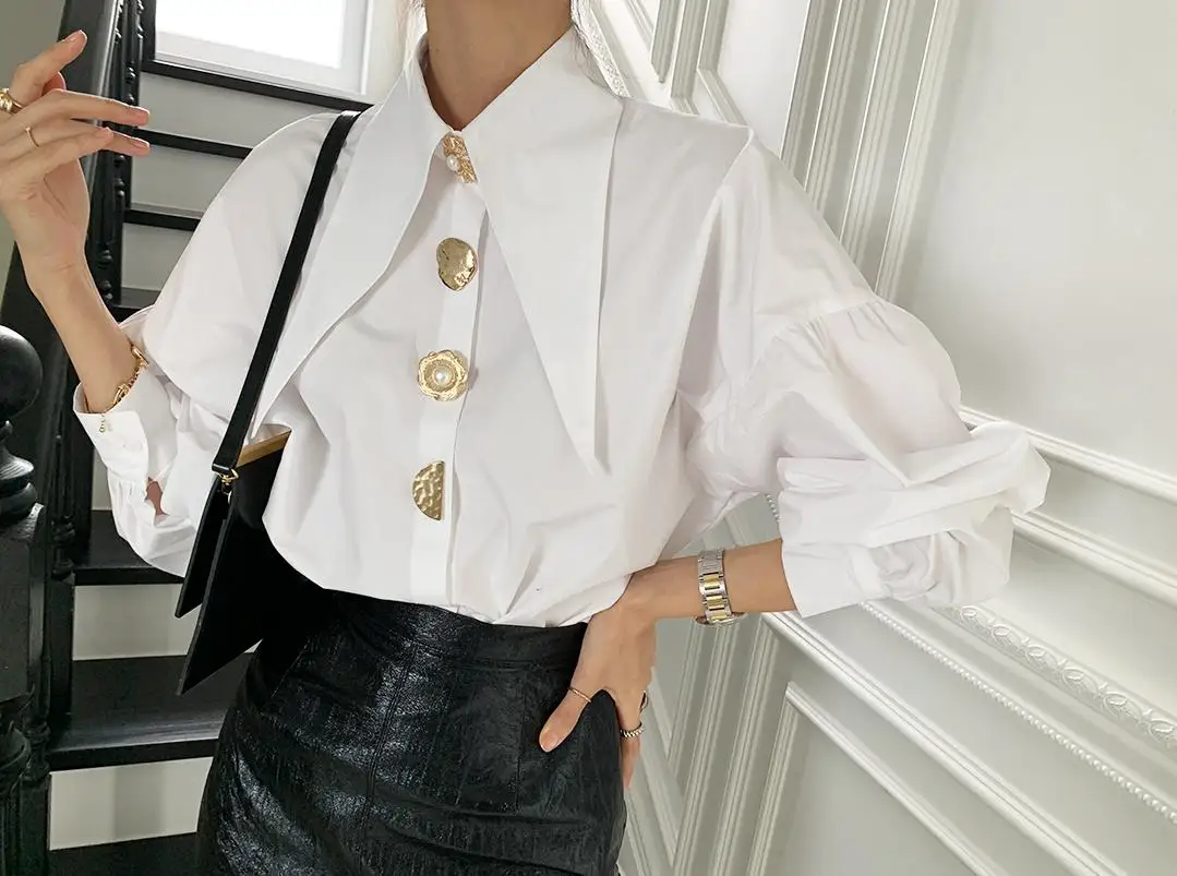 

Korean Style 2021 Spring Summer Fashion Puff Sleeve Blouses Shirts Vintage Oversize Buttons Office Lady Elegant Tops