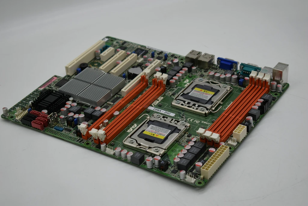 Для ASUS Z8NA-D6C X58 двойная Серверная плата 1366 pin DDR3 поддержка X5670 оригинальная подержанная материнская плата