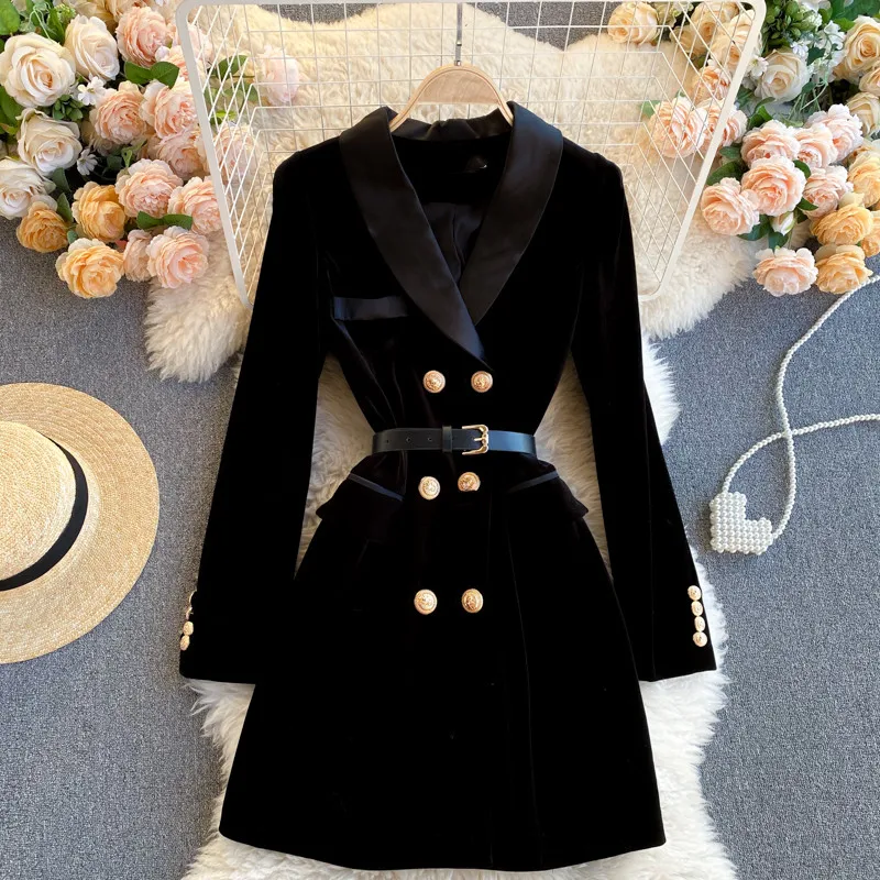 

Blazer & Suits