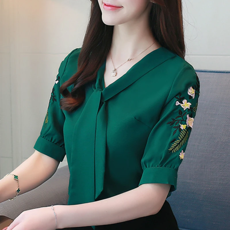 Модные женские блузки 2021 летняя футболка с короткими рукавами размера плюс