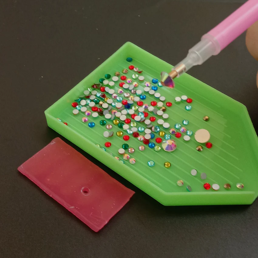 Queenme 2 шт. сделай сам украшение для ногтей Dotting пластик кристалл треугольный лоток