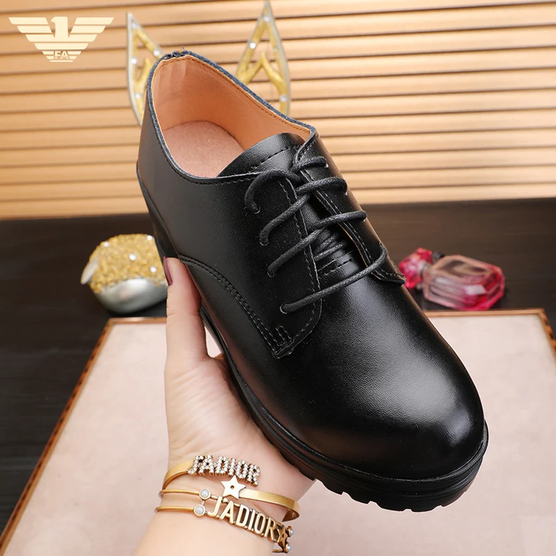 

Winter Warm Fur Women Skateboarding Sneakers Height Increase Ladies Walking Shoes Luxury Brand Skateboarder Shoes for Woman