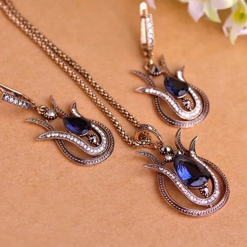 

Vintage Gold Color Gems Rose Flower Necklace Dangle Earrings Jewelry Set Bridal Wedding Crystal Jewelry Set Lover's Gifts