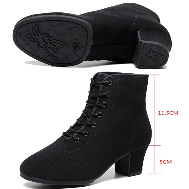 Туфли с разделённым большим пальцем. Ботинки с раздельными пальцами. Ботинки ривер исланд 2017. Как называются сапоги с разрезами. Ботинки с разрезами.