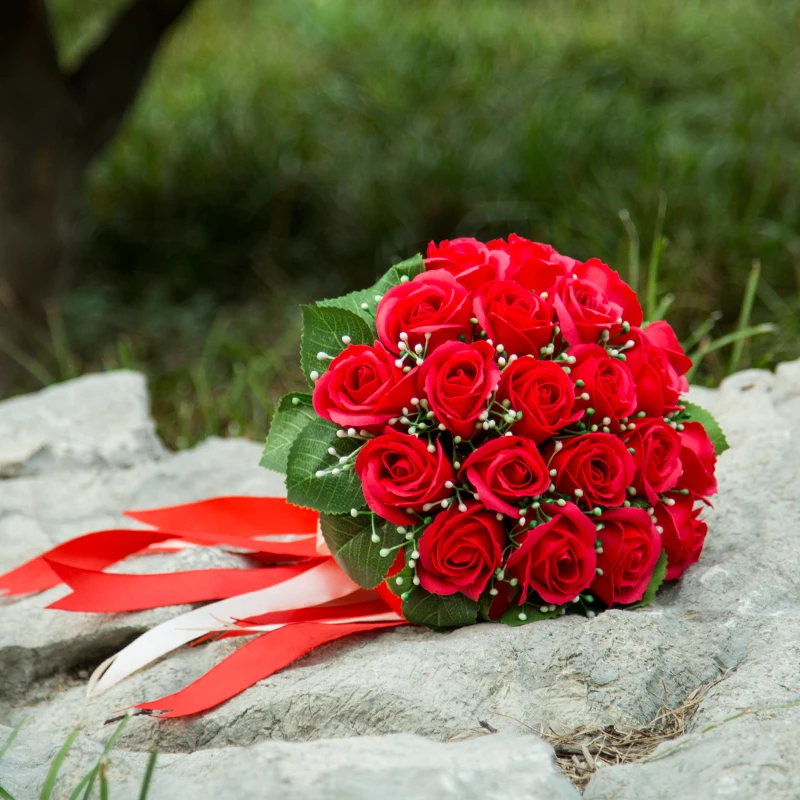 

Hand-made Simulation Bridal Bouquet 2021 mariage Wedding Bride Holding Flower Red Rose Bridesmaid Bouquet Immortal Flower
