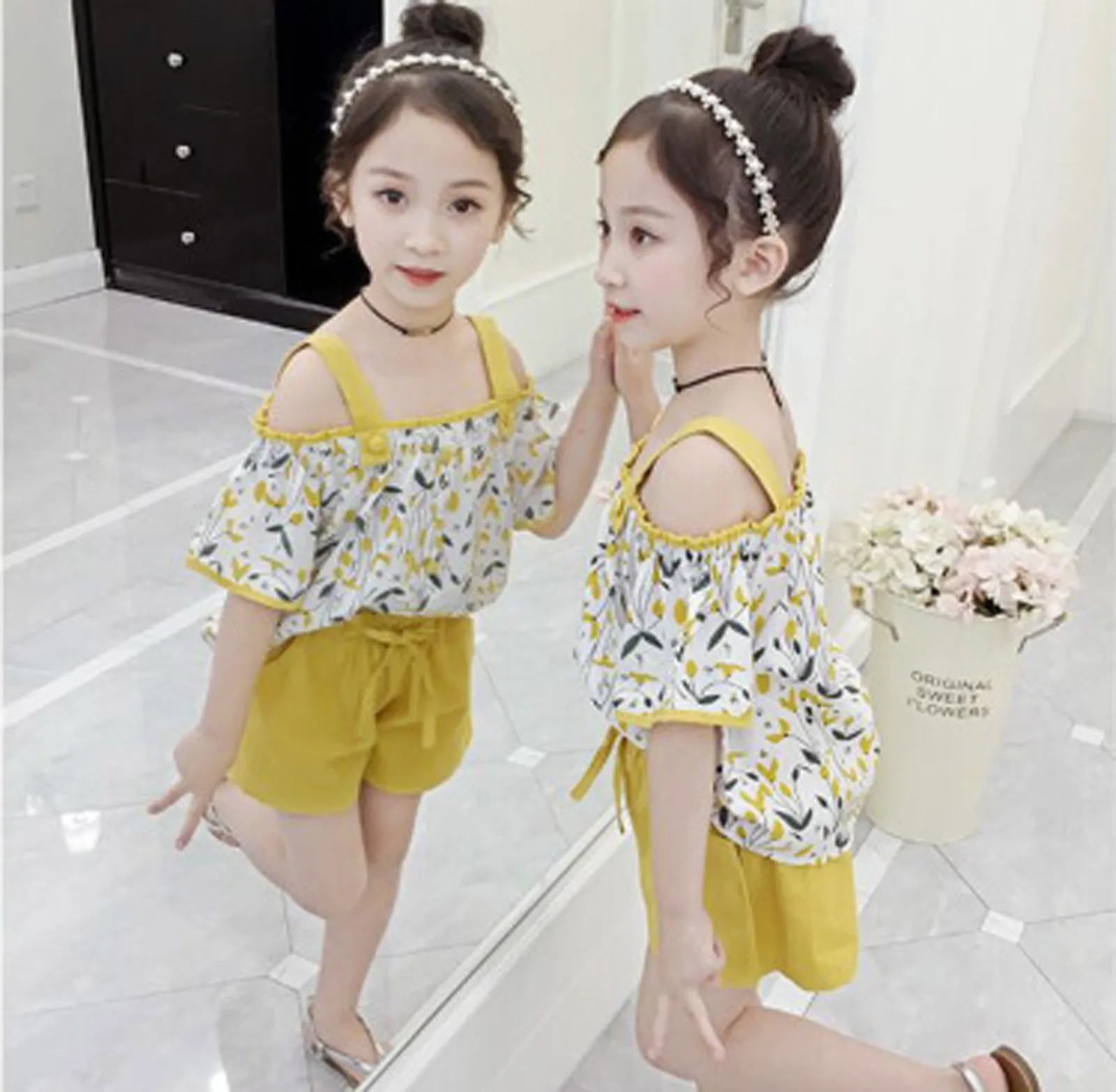 

2-7Y Toddler Kids Baby Girls Leaf Print Off-The-Shoulder T shirt Sling Tops Shorts Outfit Set Children Clothes 5*