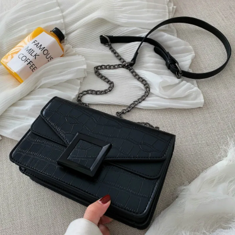 Женские маленькие сумки через плечо модные роскошные на цепочке с каменным