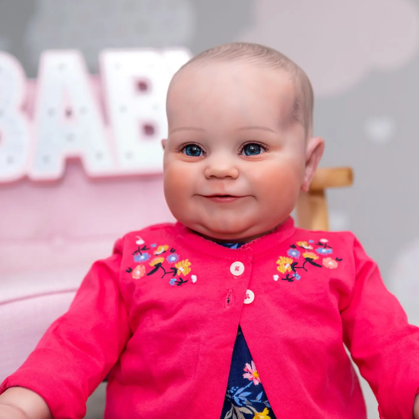 

60CM Original Maddie fat baby Huge doll bebe reborn Toddler Girl Hand-Drawing Hair 3D Skin Tone with Veins real baby size