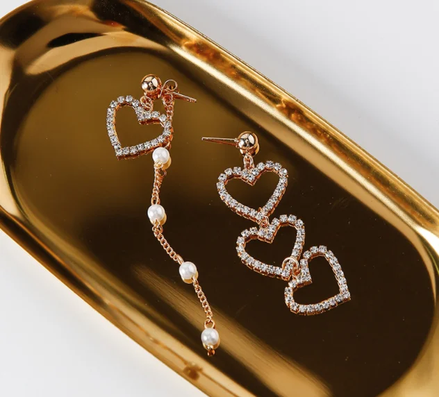 

Jewelry Gifts Women Trendy Asymmetrical Metal Love Heart Earrings