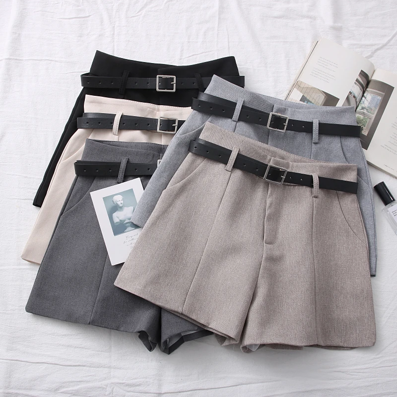 

2021 New Casual Comfortable Elegant Wild Shorts With Belt Women's Woolen Shorts Autumn Winter Slim Wide Leg A-line Shorts
