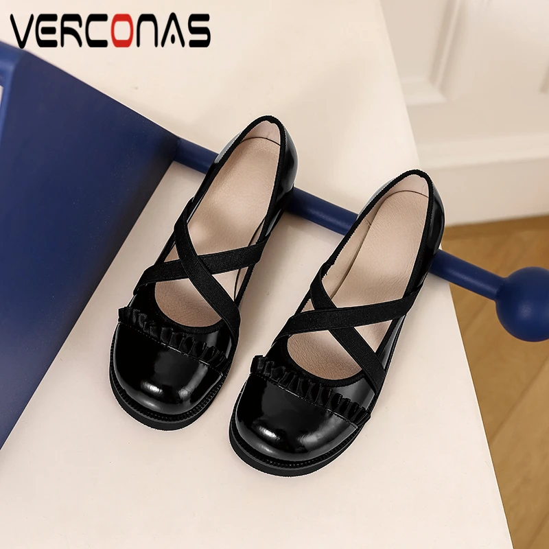 

Женские туфли-лодочки с круглым носком VERCONAS, Белые Повседневные туфли из натуральной кожи на низком каблуке, с перекрестной шнуровкой и обо...