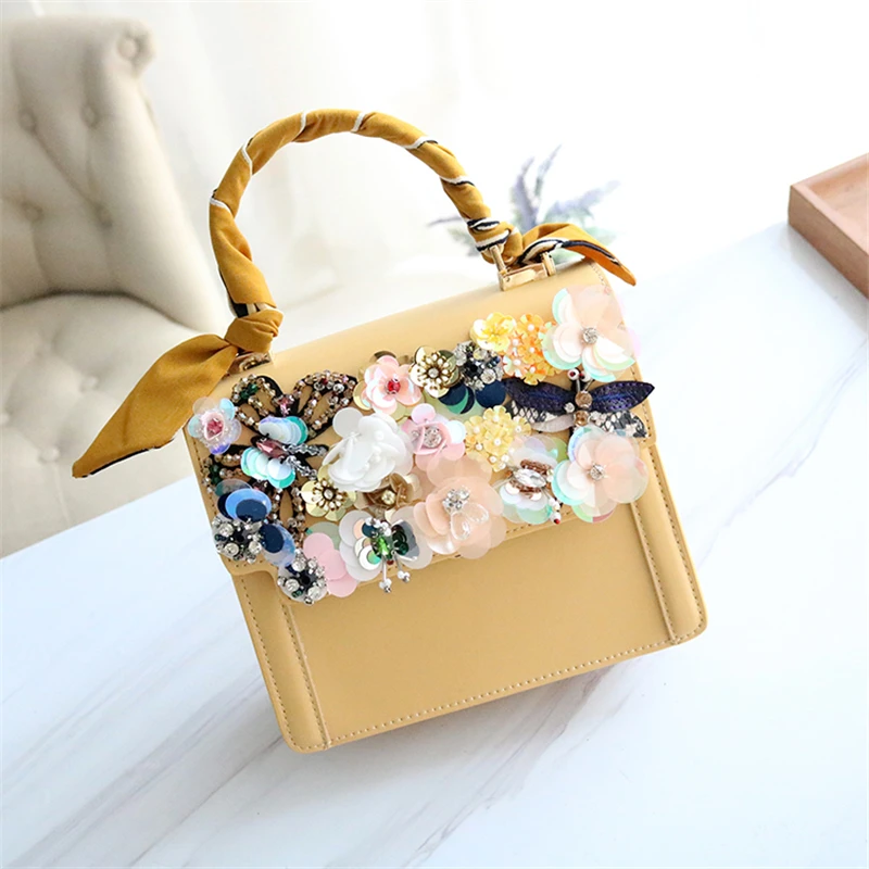 

Women Handbags Flowers Totes Flap 2019 New Ladies Small Crossbody Shoulder Bags Luxury Crystal Wedding Bride Handmade Purse