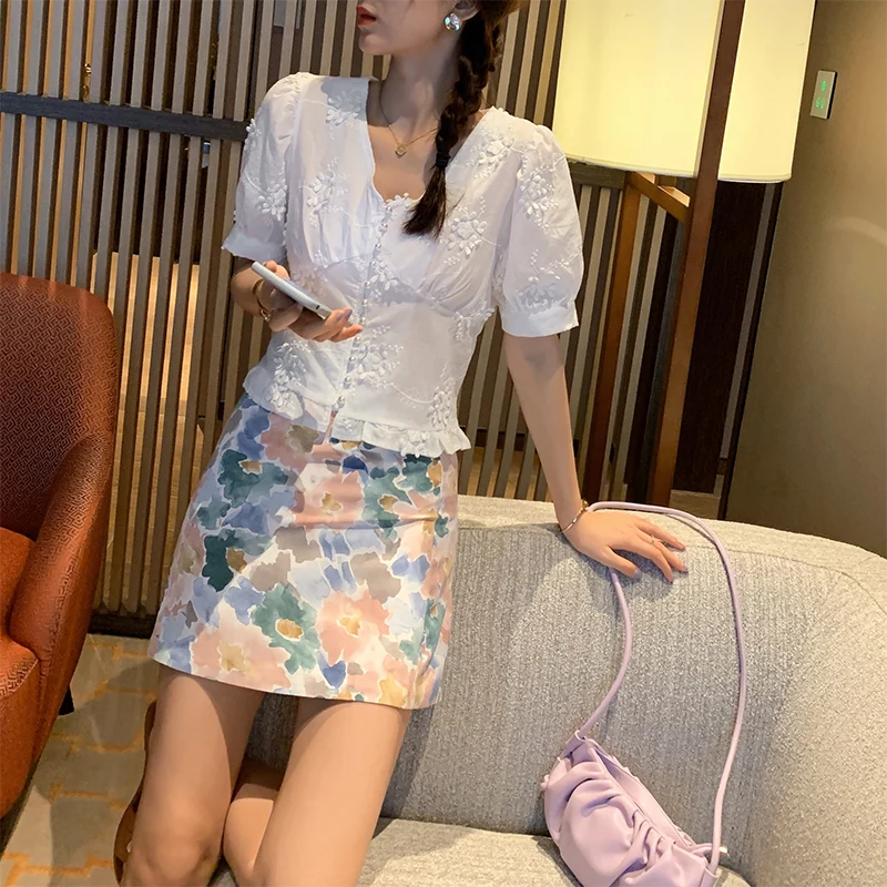 Женская кружевная блузка с рукавами-фонариками и V-образным вырезом | одежда