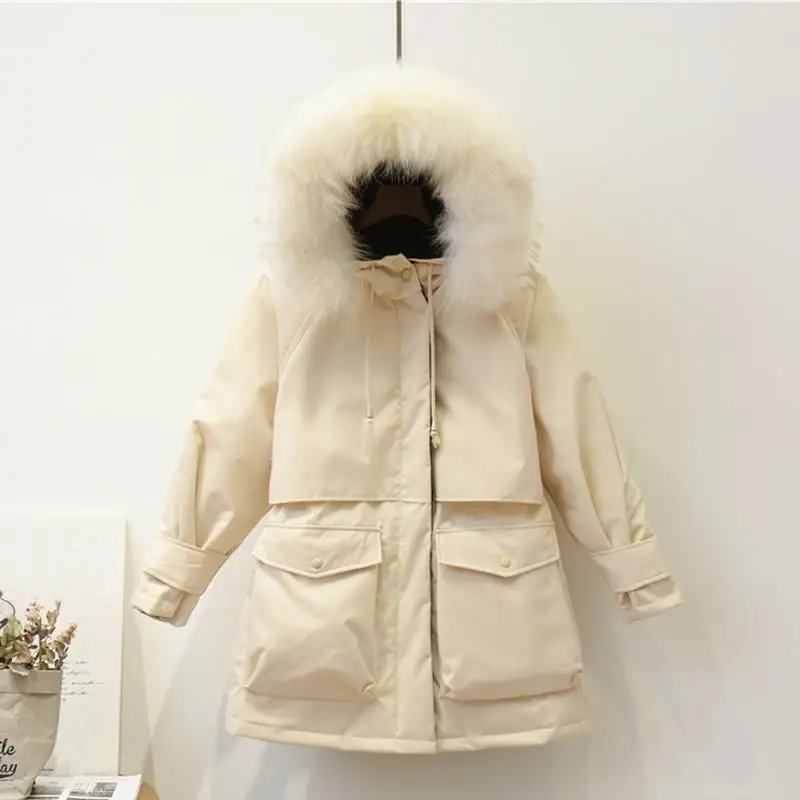 Женские зимние теплые куртки на белом утином пуху с карманами и большим
