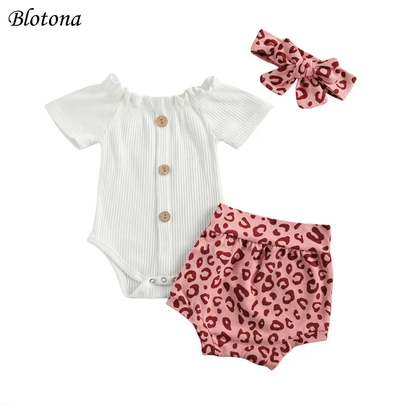 

Комплект с коротким рукавом для новорожденных Blotona, однотонный комбинезон в рубчик, Короткие штаны и повязка на голову с леопардовым принто...