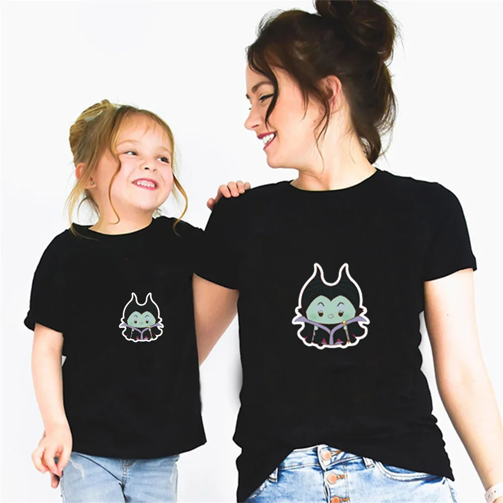 

Футболка детская летняя с коротким рукавом и круглым вырезом