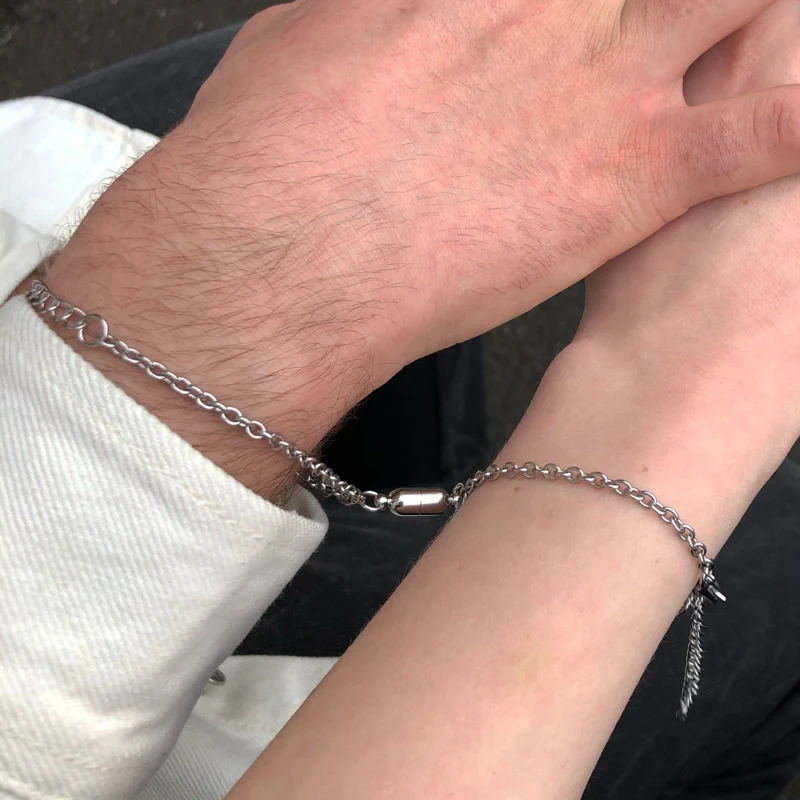 

2Pcs Couple Magnet Attract Creative Couple Bracelet Stainless Steel Friendship Men Women Charm Bracelet 2021 Jewelry Lover Gift