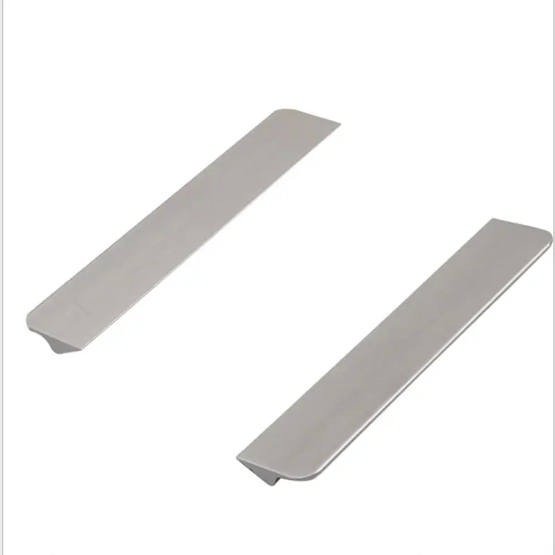 Алюминиевая дверь для кухонного шкафа в современном минималистичном