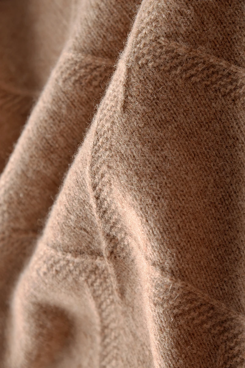 Zhili Men's Knit Diamond Patterns Round Neck Wool Sweater enlarge