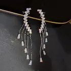 Новинка 2021 темпераментная преувеличенная личность клипса для ушей Длинная кисточка инкрустированная бриллиантами уличная выстрел Серьга для женщин