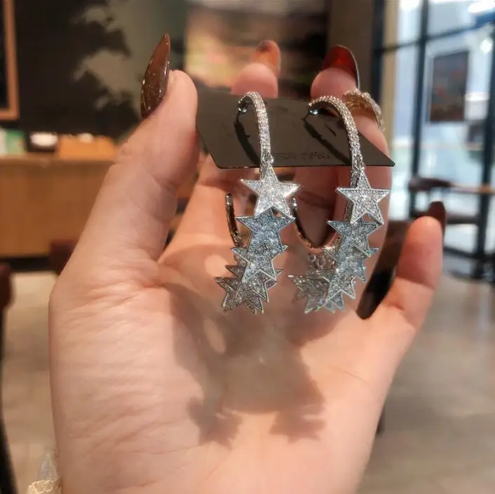 

Серьги женские, с инкрустацией из циркония, в виде пятиконечной звезды