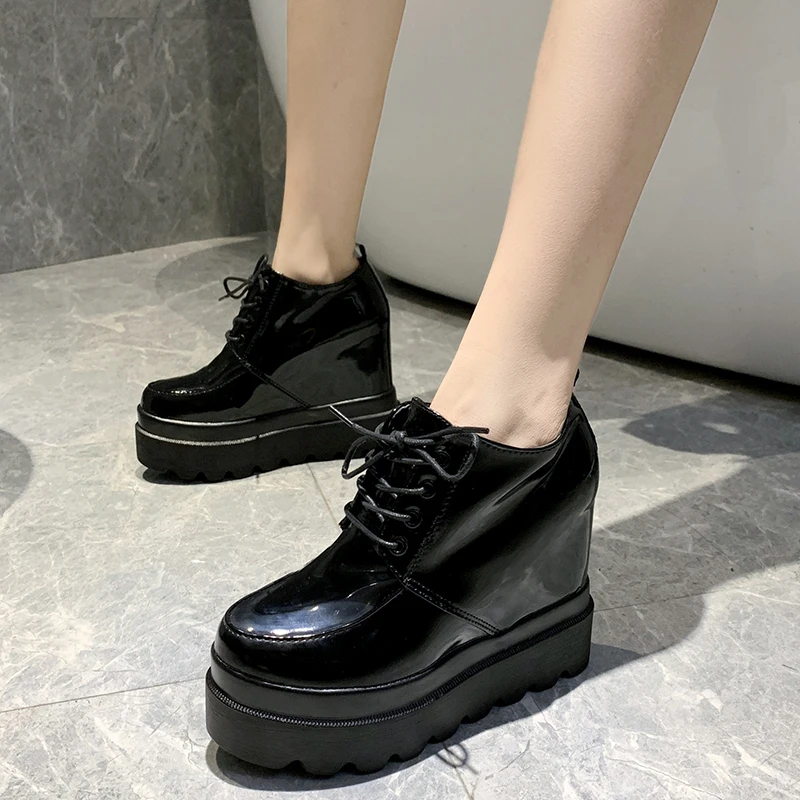 Женские ботильоны из лакированной кожи повседневные ботинки на высокой