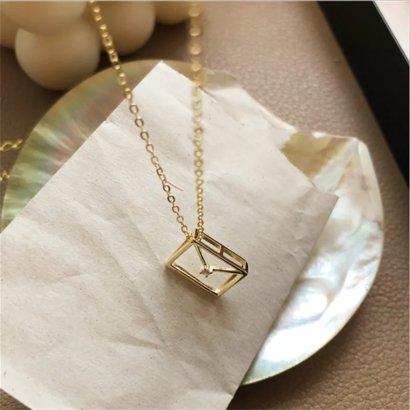 

Simple and Exquisite Envelope Necklace Temperament High Sense Clavicle Chain Women Holiday Gift Party Jewelry Wholesale