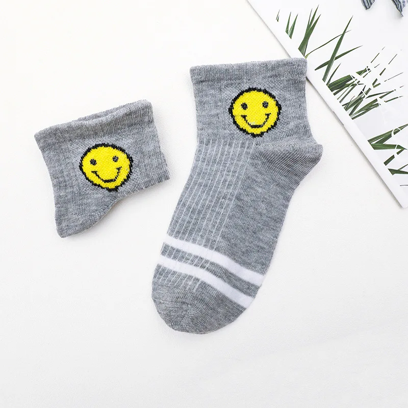 5 pairs LJIQQ 5 pairs women socks sports socks low tube socks new spring and summer smiley college wind socks hot sell - Цвет: 5 pairs