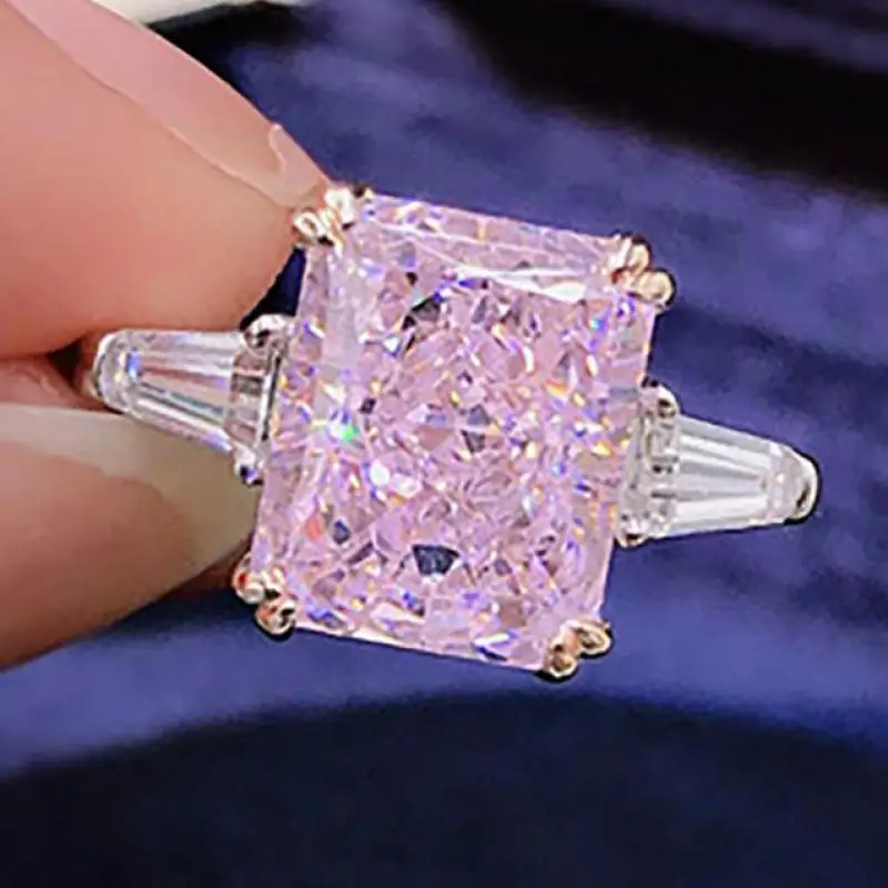 

Кольцо из серебра 100% пробы с розовым кристаллом, 8 х10 мм