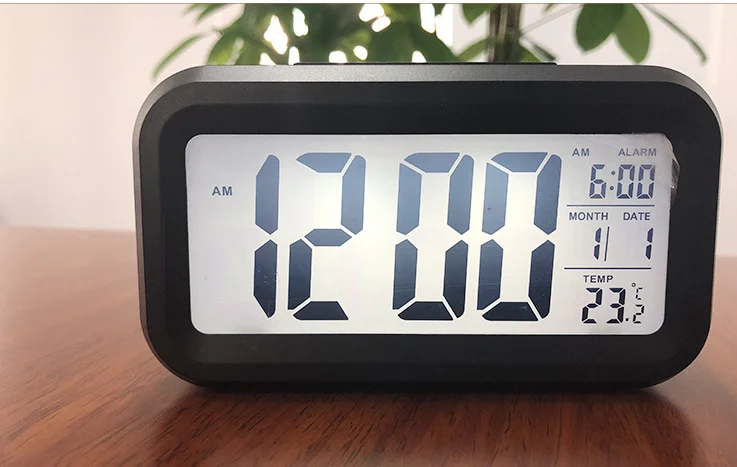 

Silent clock, electronic clock, light-sensitive alarm clock, luminous sensor bedside wake-up clock with projection time, snooze