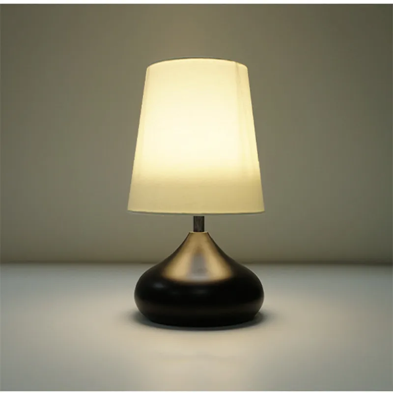 Настольная лампа для спальни ночник в скандинавском стиле Простая Современная