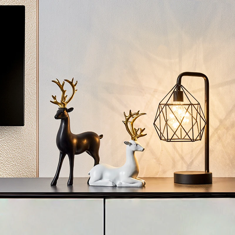 

Black White Deer Combination Decor Resin Animal Sculpture Modern Home Decor Living Room Bedroom Study Desktop Accessories Gifts
