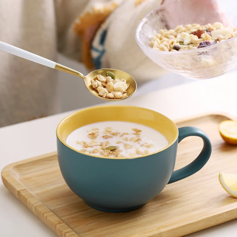 Керамическая кружка для завтрака овсянки йогурта милая Клубника вместительная