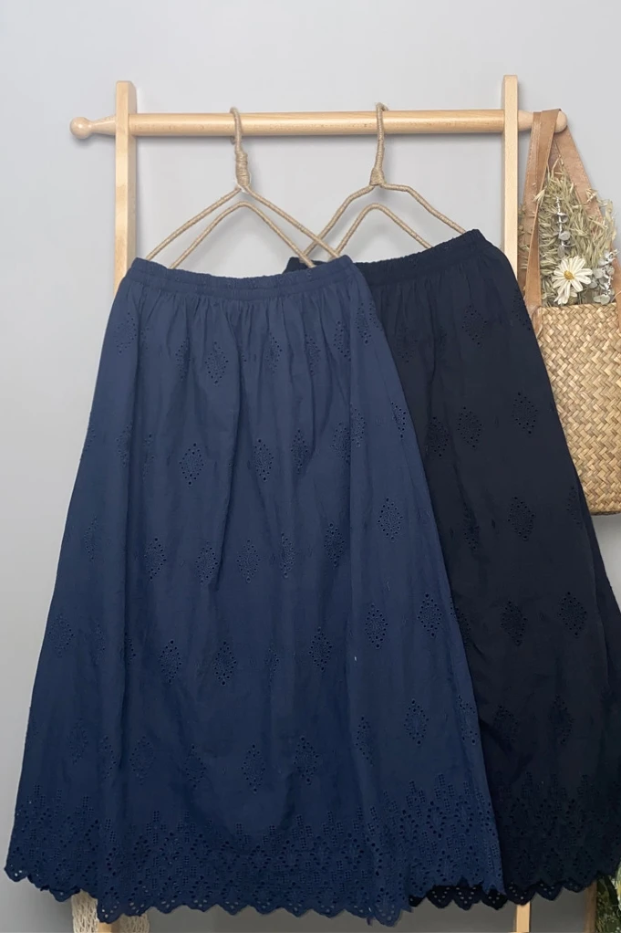 

Small Fresh Hollow Skirt Female 2021 Spring Summer New Mori Girl Pure Color Embroidered A-Line Cotton Skirt