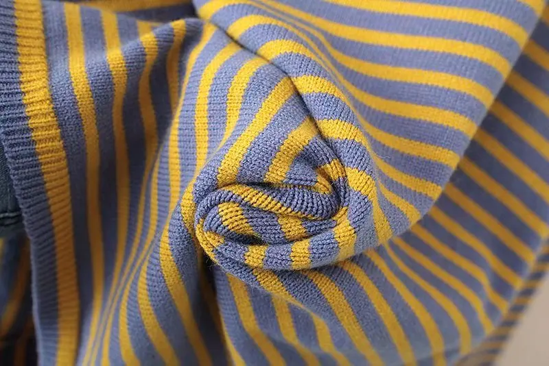 

Plus Size Women's Oversized Sweaters Casual Striped Outerwear