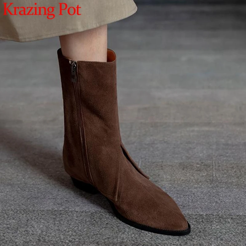 

Женские замшевые ботильоны на среднем каблуке, с острым носком