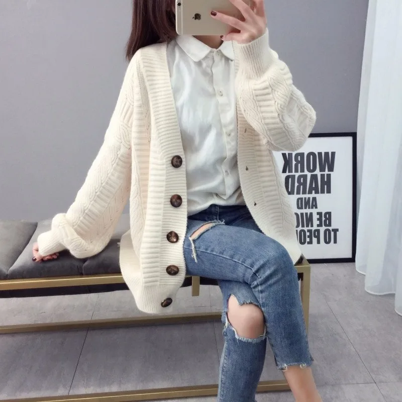 

Long-sleeved V-neck Knitted Sweater Women Loose Commuting Retro Striped Jacquard Cute Single-breasted Cardigan Sweater Female