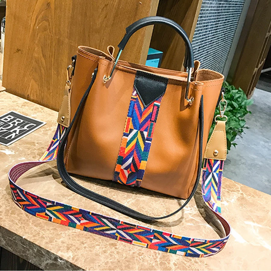 Роскошная женская сумка мешок винтажная модная через плечо с кисточками