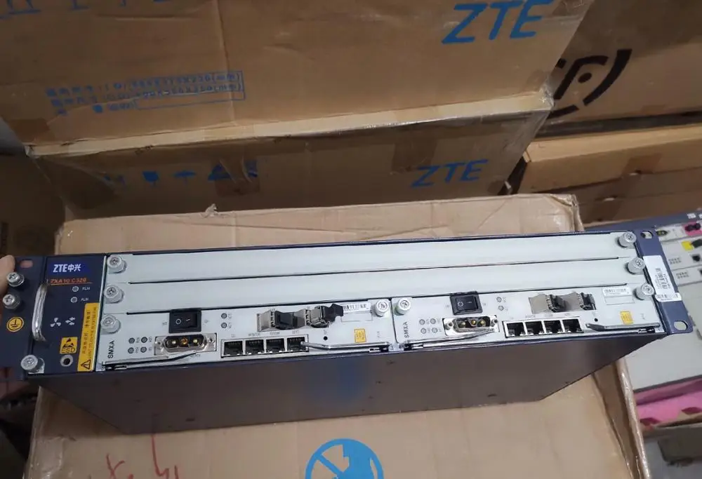 Оригинальный Новый 10GE C320 GPON OLT ZTE SMXA/3 карты * 1 шт. с PRAM Источник питания переменного