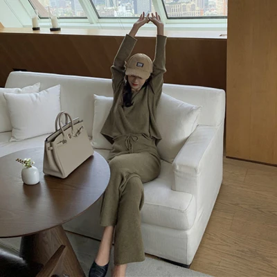 

2020 New Women Knitted Sweater Two Piece Set Hooded Pullover And Pants Lounge Wear Casual Knitting Minimalist Style Tracksuit