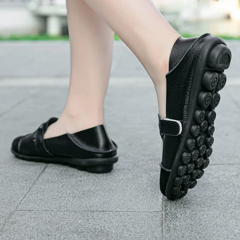 

2021 Spring and Summer New Large Size Mother Shoe Cover Foot Buckle Stitching Peas Shoes Flat Shoes Women Casual Shoes