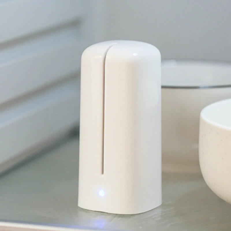 Воздухоочиститель с USB устройство для удаления запахов в холодильнике