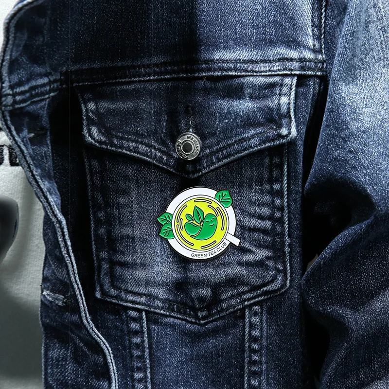 Креативный дизайн значка из эмали для зеленого чайного клуба в виде карикатуры из сплава подходит для бейджей, запонок на воротники и аксессуаров на рюкзаки в подарок.