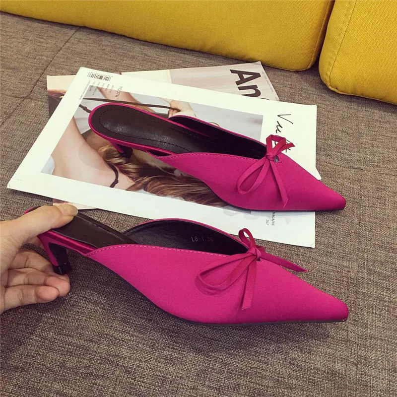 Мюли женские классические шлепанцы на каблуке заостренный носок маленькие с